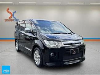 2013 Mitsubishi Delica - Thumbnail