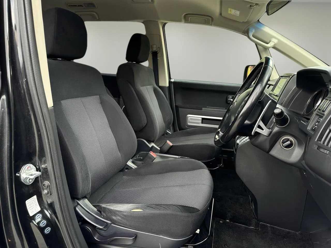 2013 Mitsubishi Delica