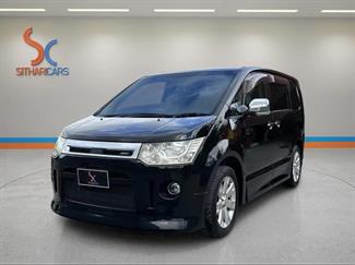 2013 Mitsubishi Delica - Thumbnail