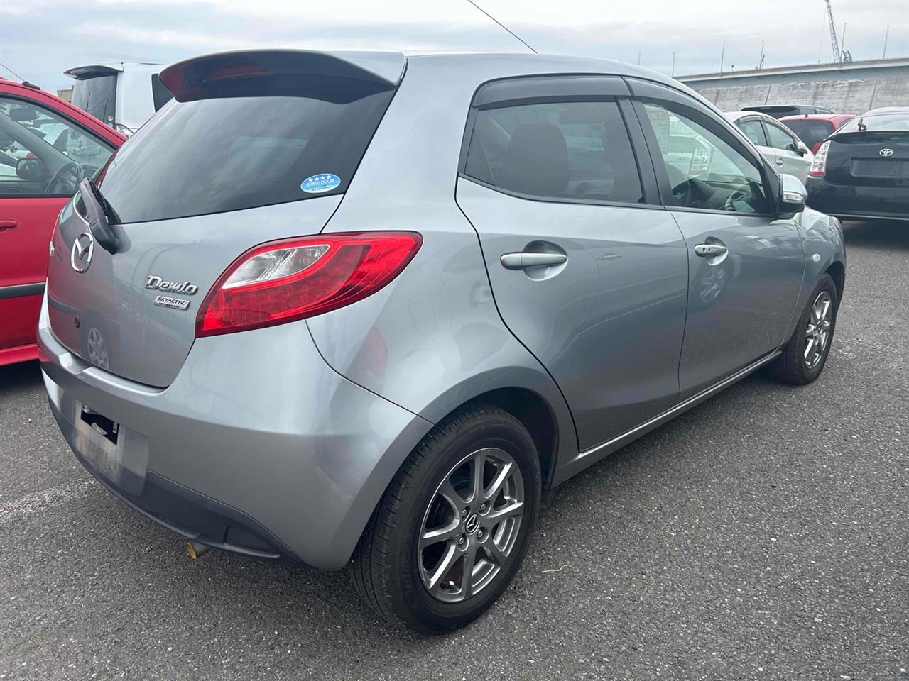 2013 Mazda Demio